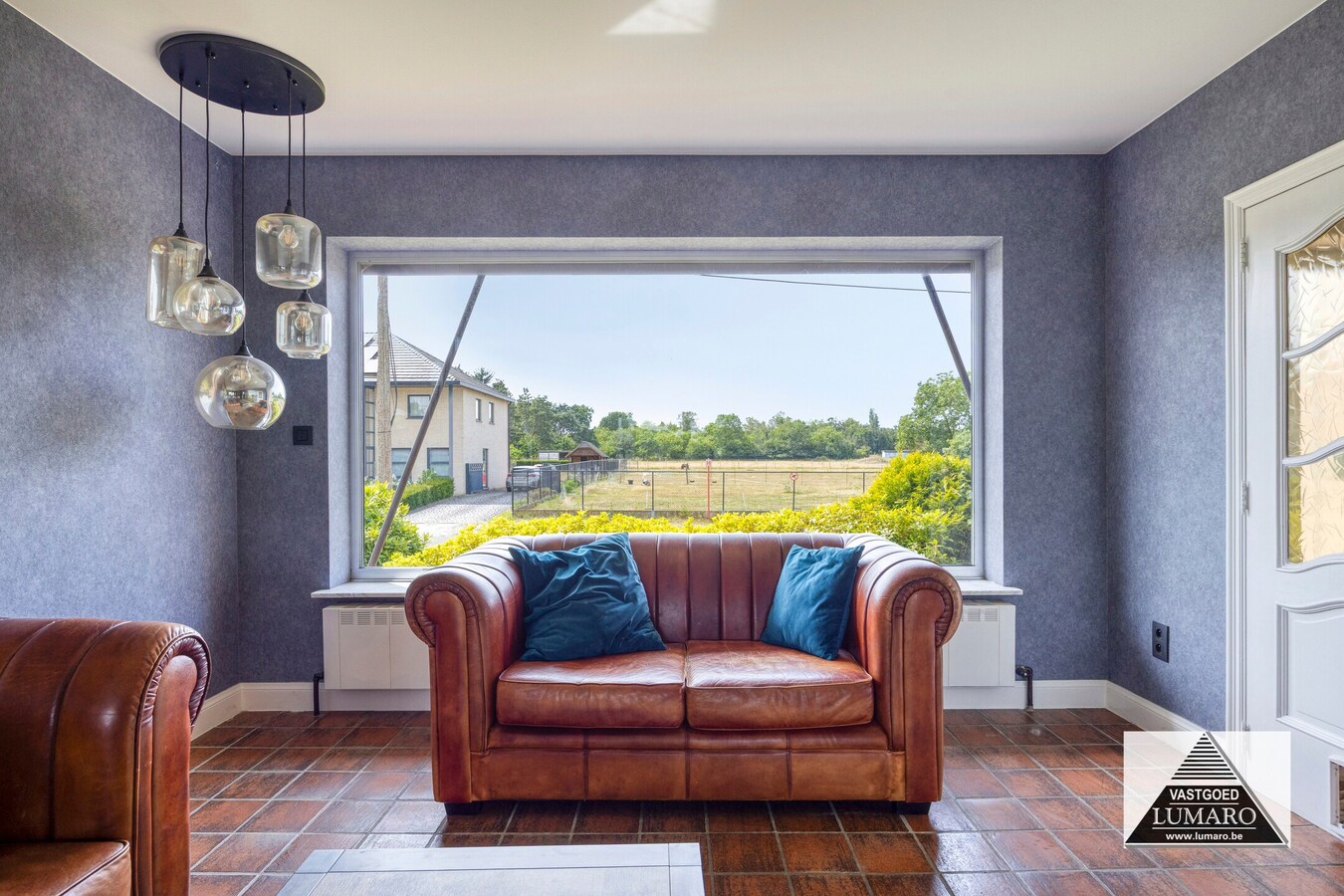 Mooi gelegen vrijstaande woning met 2 slaapkamers, garage, tuin. 