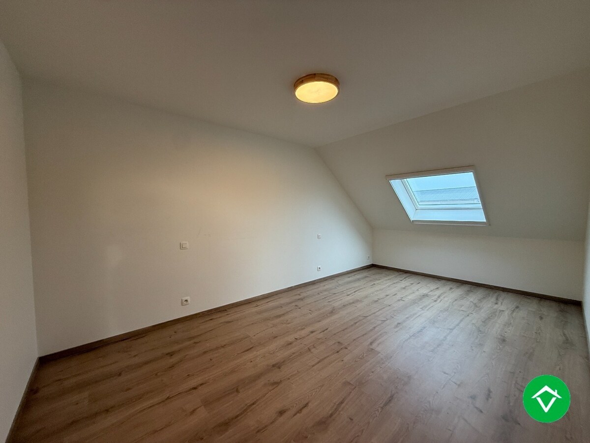 Nieuwbouwwoning met 3 slaapkamers, carport en tuin 