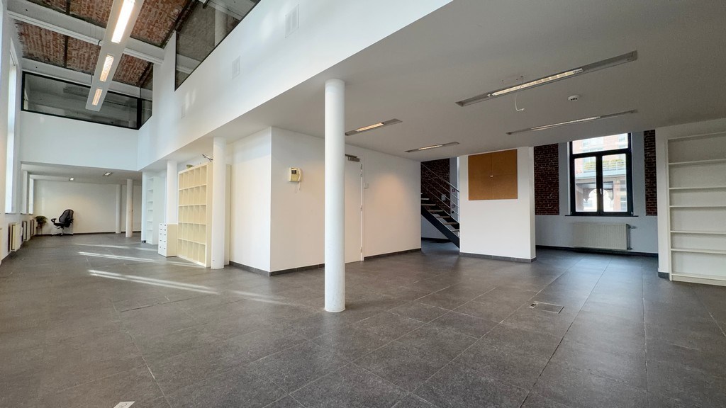 Hippe loftkantoren te huur in Lousbergpark in Gent
