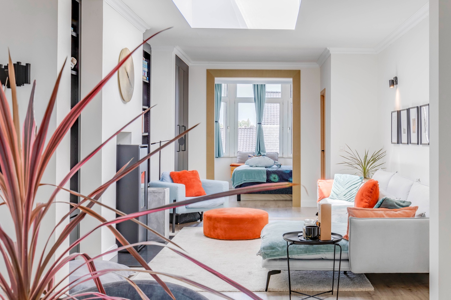 Uniek lichtrijk gerenoveerd appartement te koop in Sint-Amandsberg 