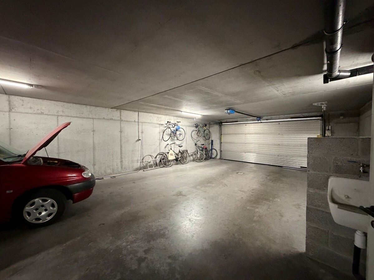 Ruim duplex-appartement met 2 terrassen in hartje Gavere 