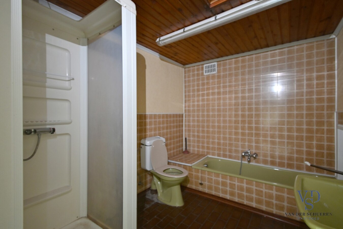 Uniek handelspand met woongedeelte in hartje Eine ! 