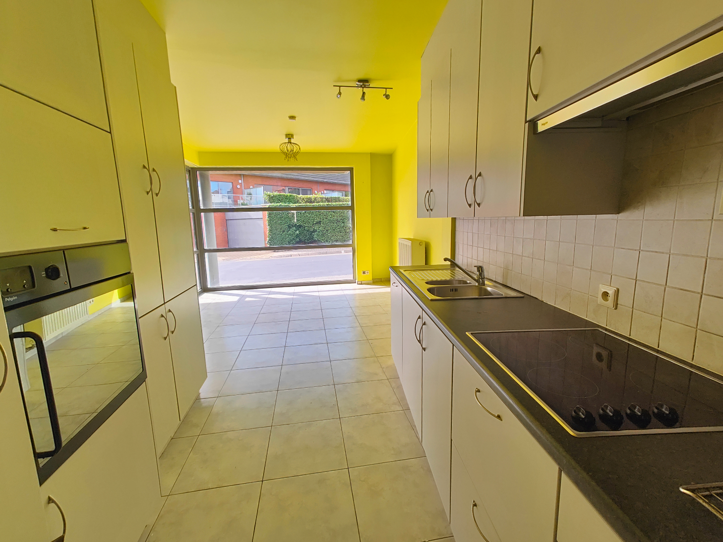 Gezellig 1-slaapkamerappartement te huur in centrum Koolskamp! 