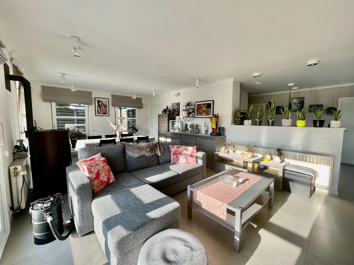 VERLAAGDE PRIJS - Gelijkvloerse villa met prachtige tuin op 850m² 