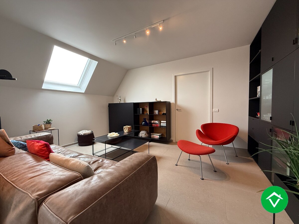 Nieuwbouwappartement met 3 slaapkamers, terras en autostaanplaats in hartje Gits 