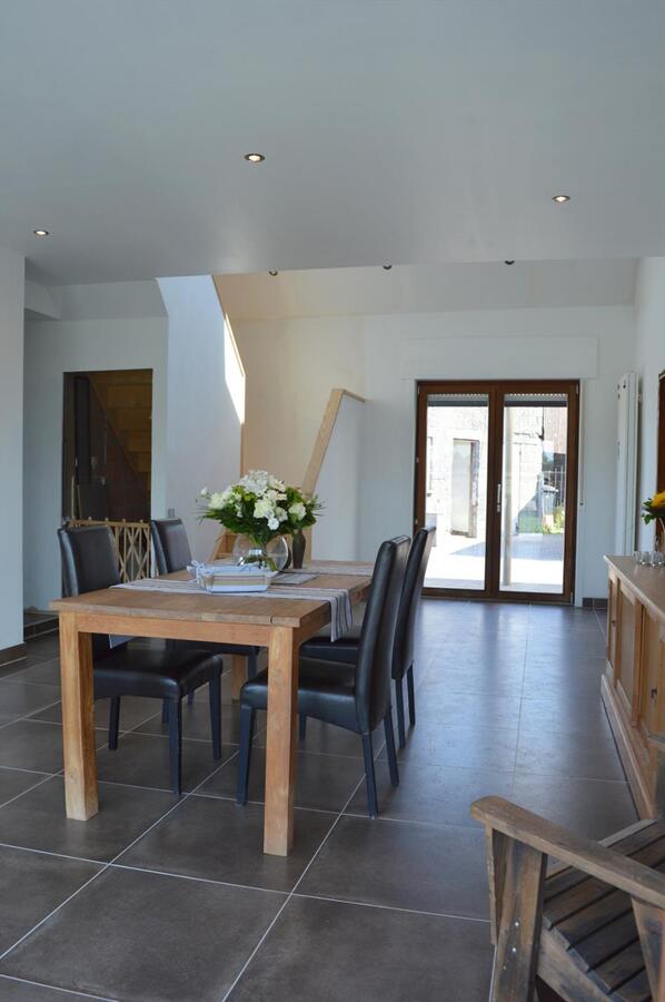 Gerenoveerde woning op ca. 6500m² te Buggenhout 