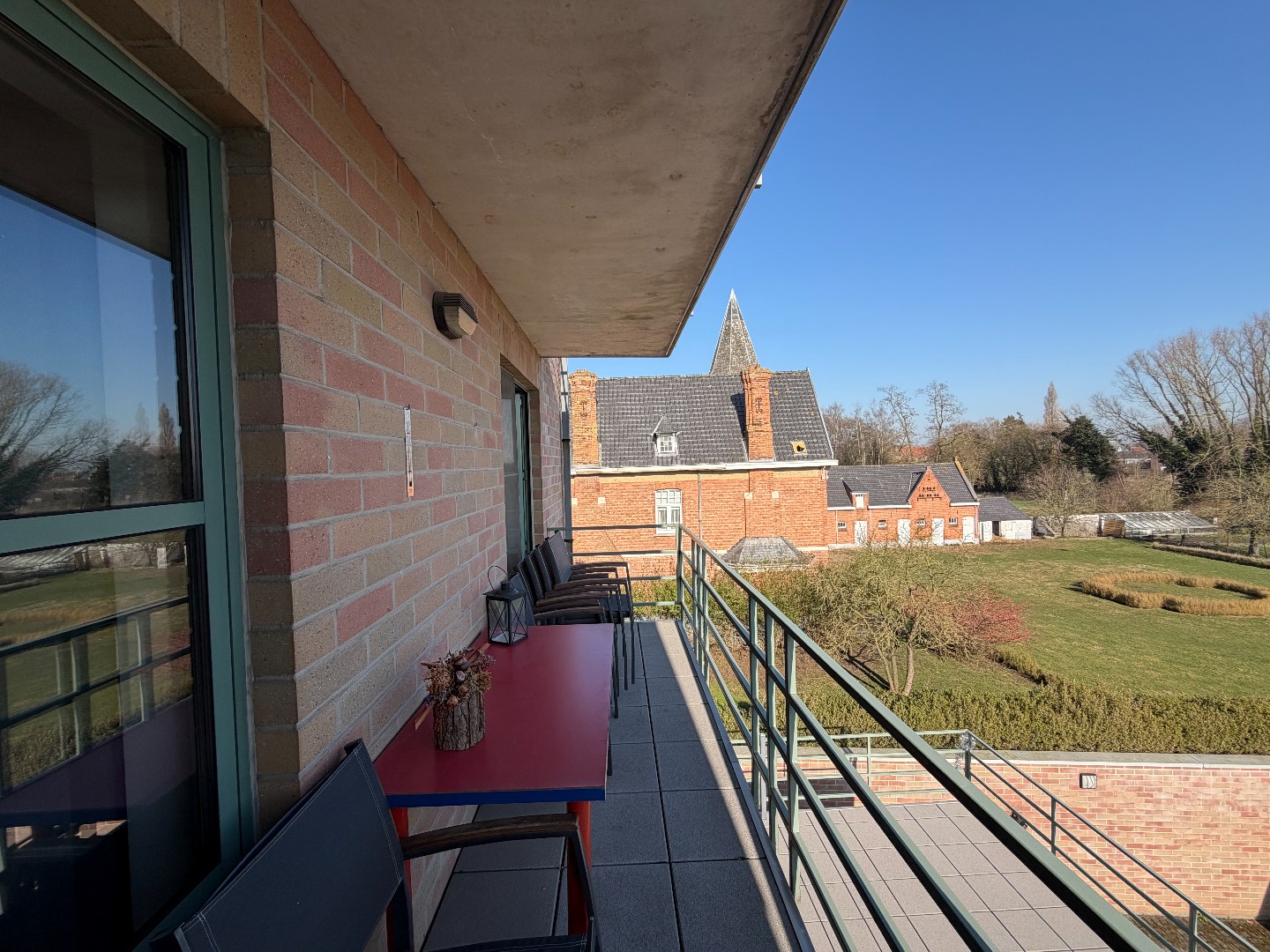 Verzorgd en centraal gelegen appartement met 2 slaapkamers – Centrumstraat 29D, Olsene 