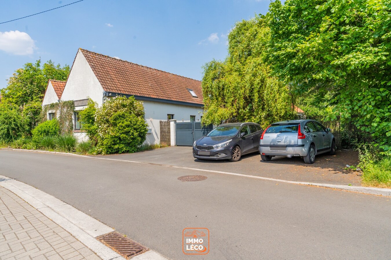 Maison style fermette 4 façades érigée sur une parcelle de 955m², en plein cœur du Bois Fichaux ! RARE à la VENTE 