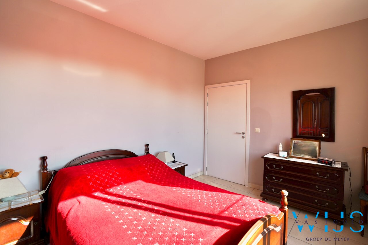 Gezellig tweeslaapkamer appartement met garage te Wachtebeke ! 