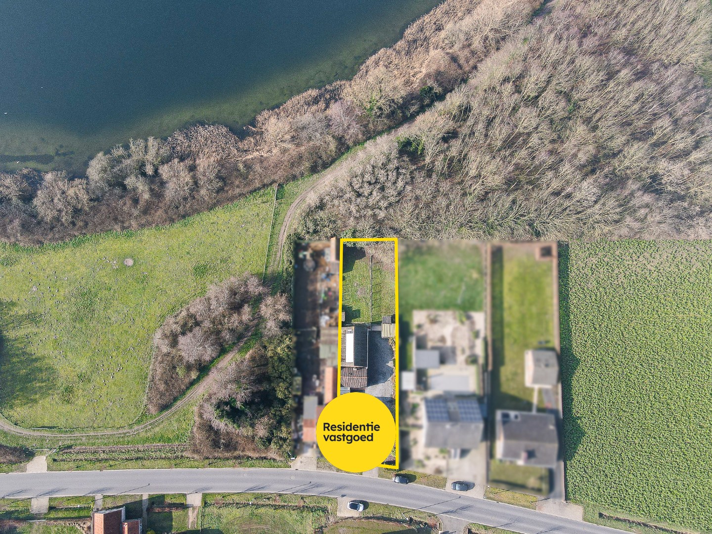 Te renoveren half-open bebouwing in Zerkegem 