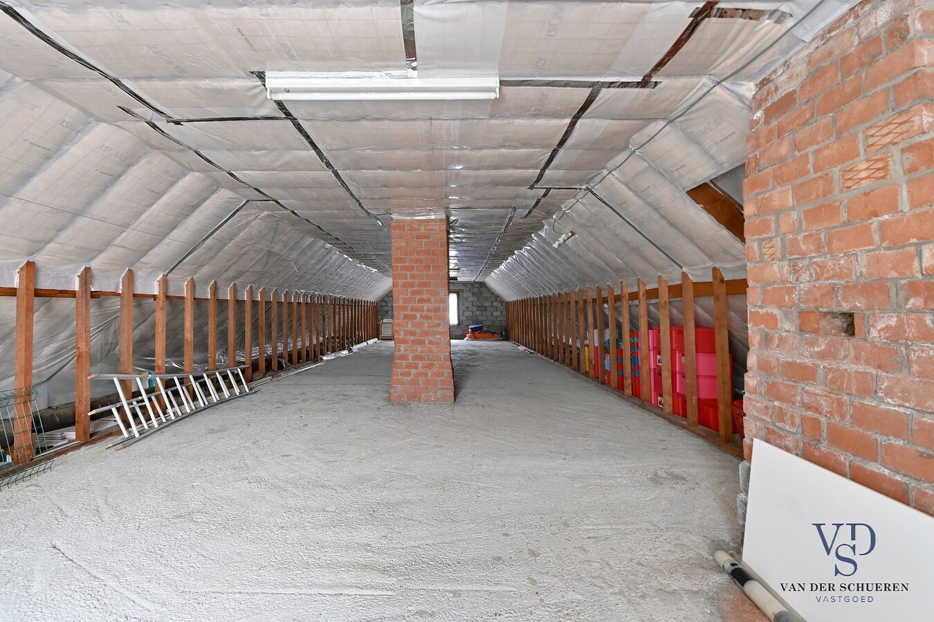 Statige villa in rustige residentiële wijk 