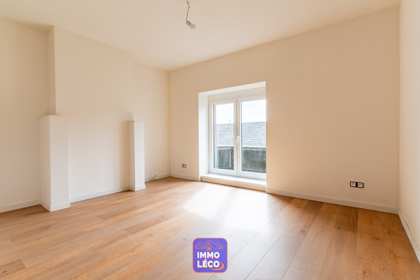 Maison rénovée en 2024, dans le centre, jardin et garage 