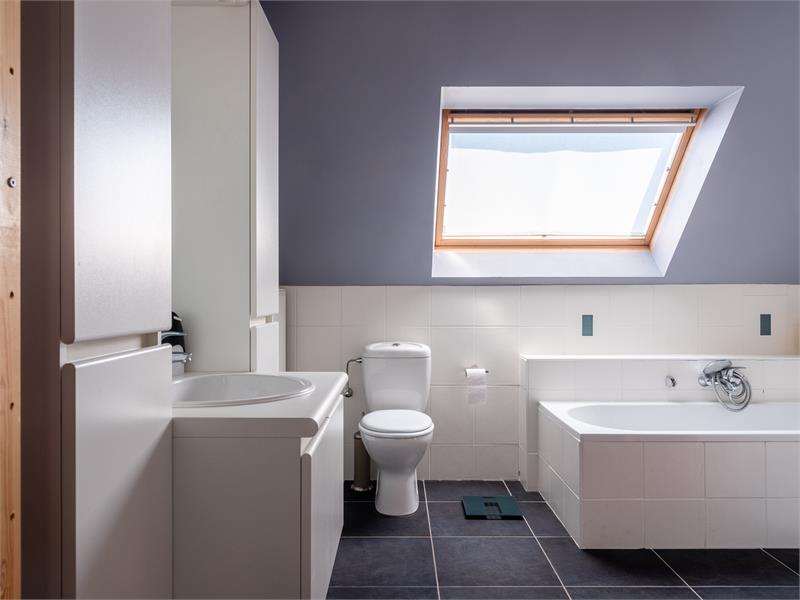 Instapklare woning in rustige wijk te Eeklo. 