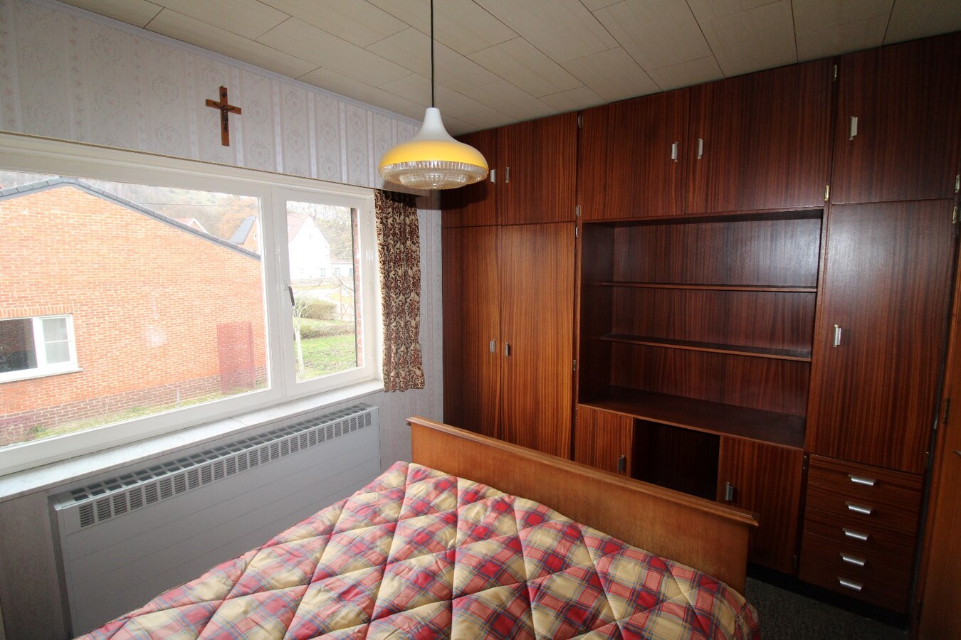 Te renoveren, zeer rustig gelegen open bebouwing 