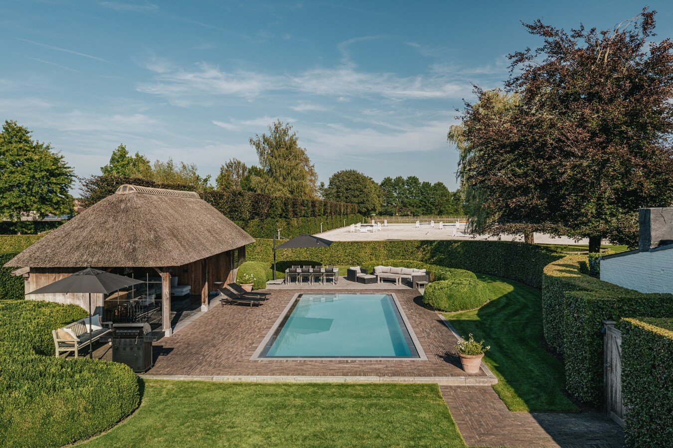 Exclusive equestrian accommodation on approx. 2,5 ha/6,18 acres in Geel (Antwerp region) 