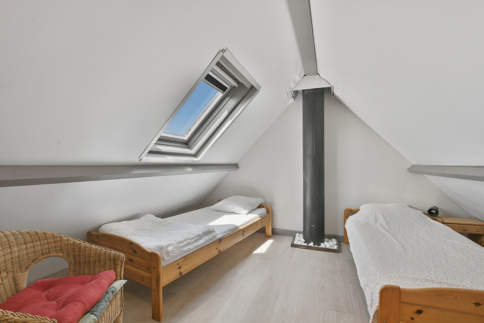 Charmant vissershuisje met 3 slaapkamers en prachtig open polderzicht 