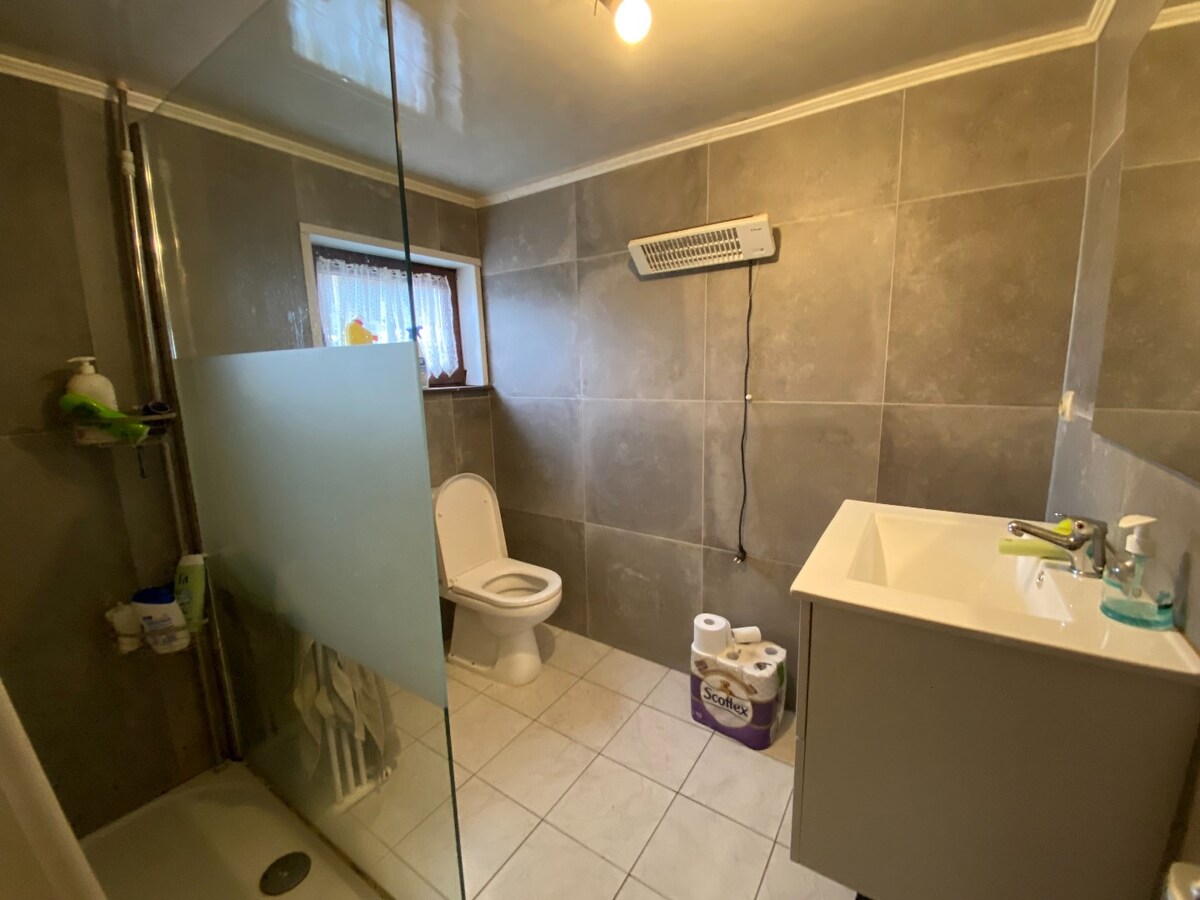 Alleenstaande woning met 3 slaapkamers 