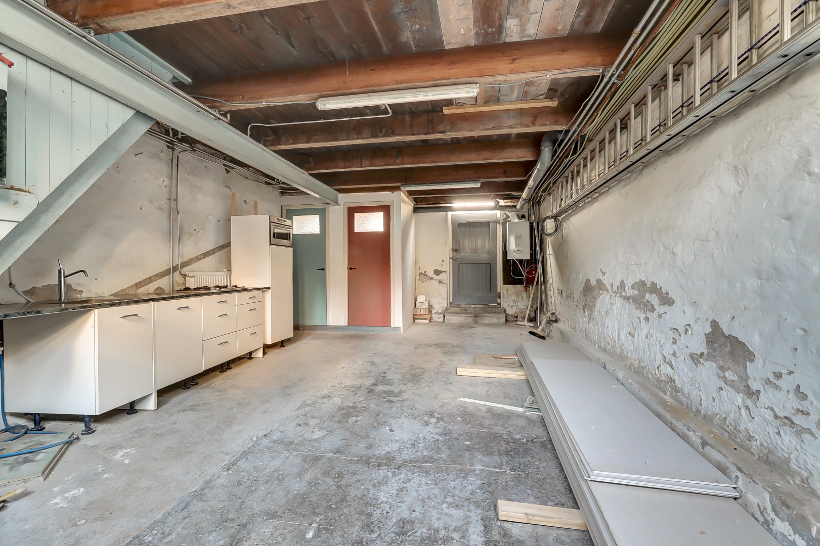 Drive-in woning te koop in Berltsum