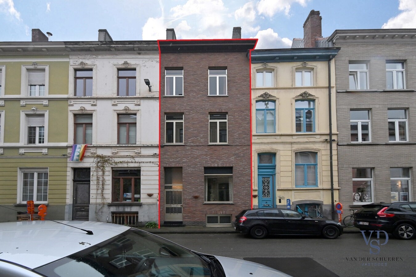 Bijzonder ruime stadswoning op gunstige ligging 