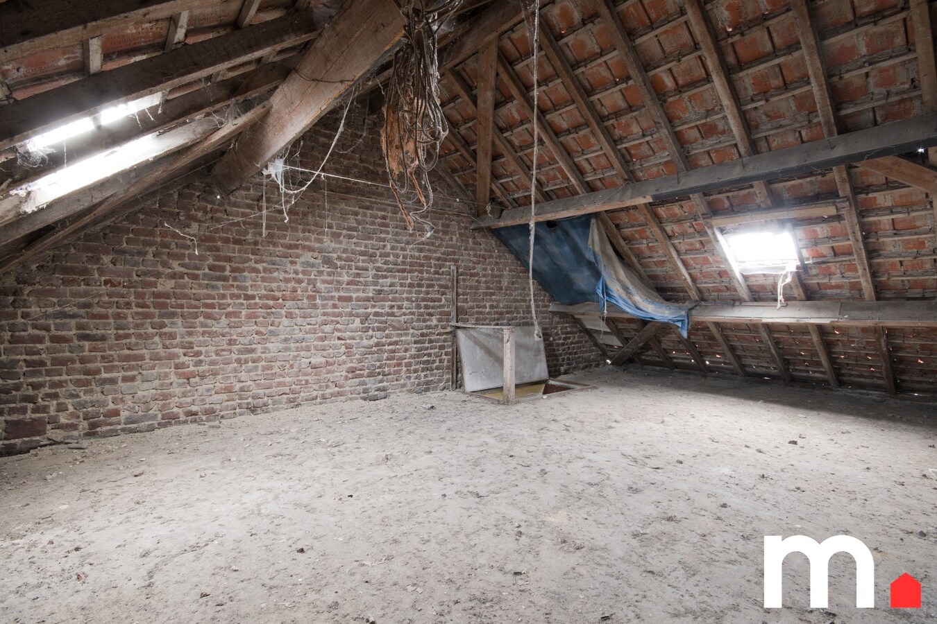 Woning te Kuurne met 173m² bewoonbare oppervlakte op Toplocatie met eventueel mogelijkheid tot handelspand! 
