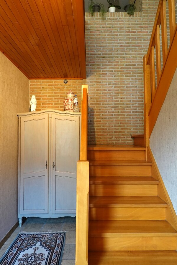 Ruime halfopen woning op uitstekende ligging 