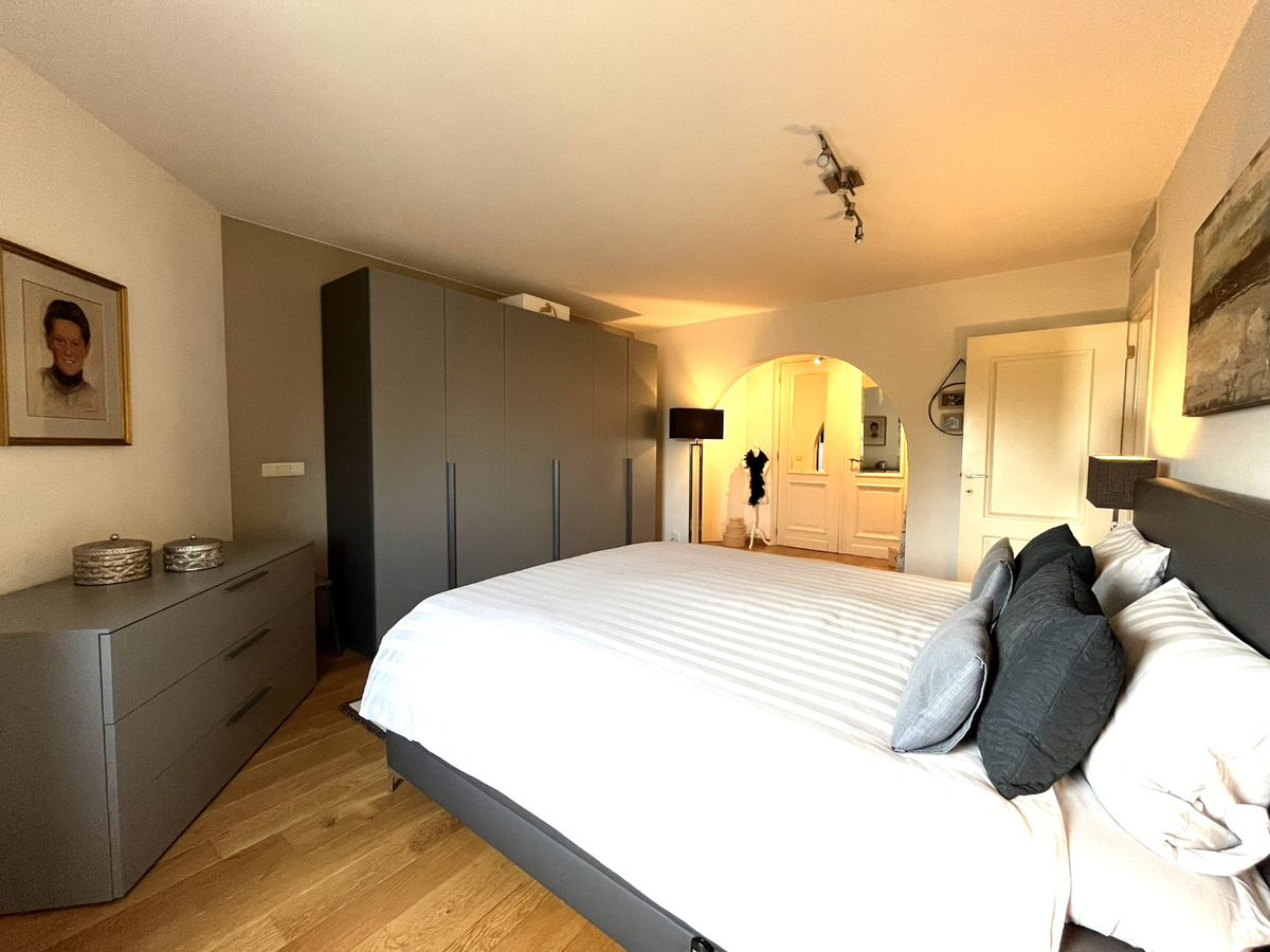 Prachtig appartement met groot terras 