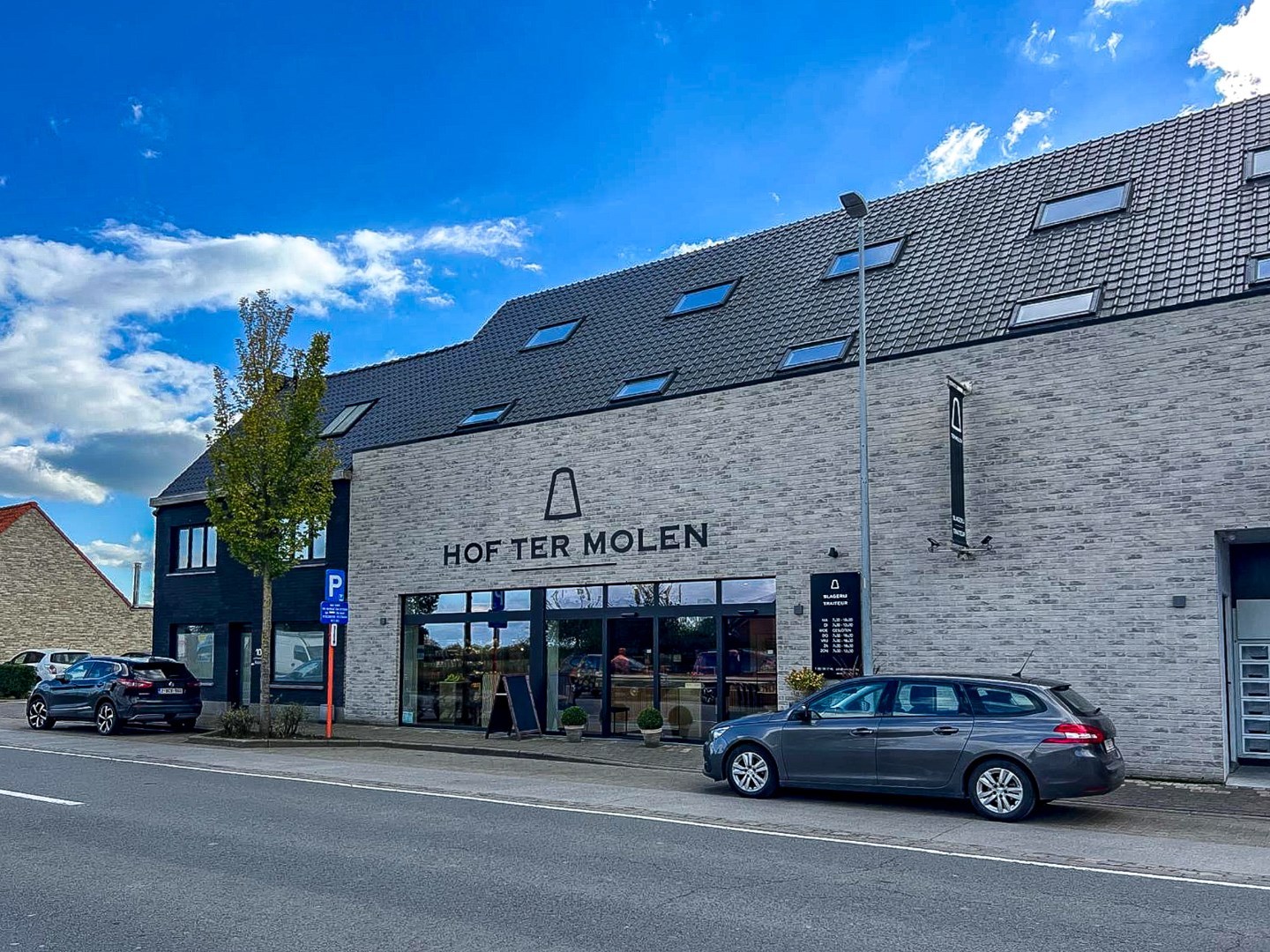 Ruim 2-slaapkamerappartement (129m²) te Leke (Diksmuide). 