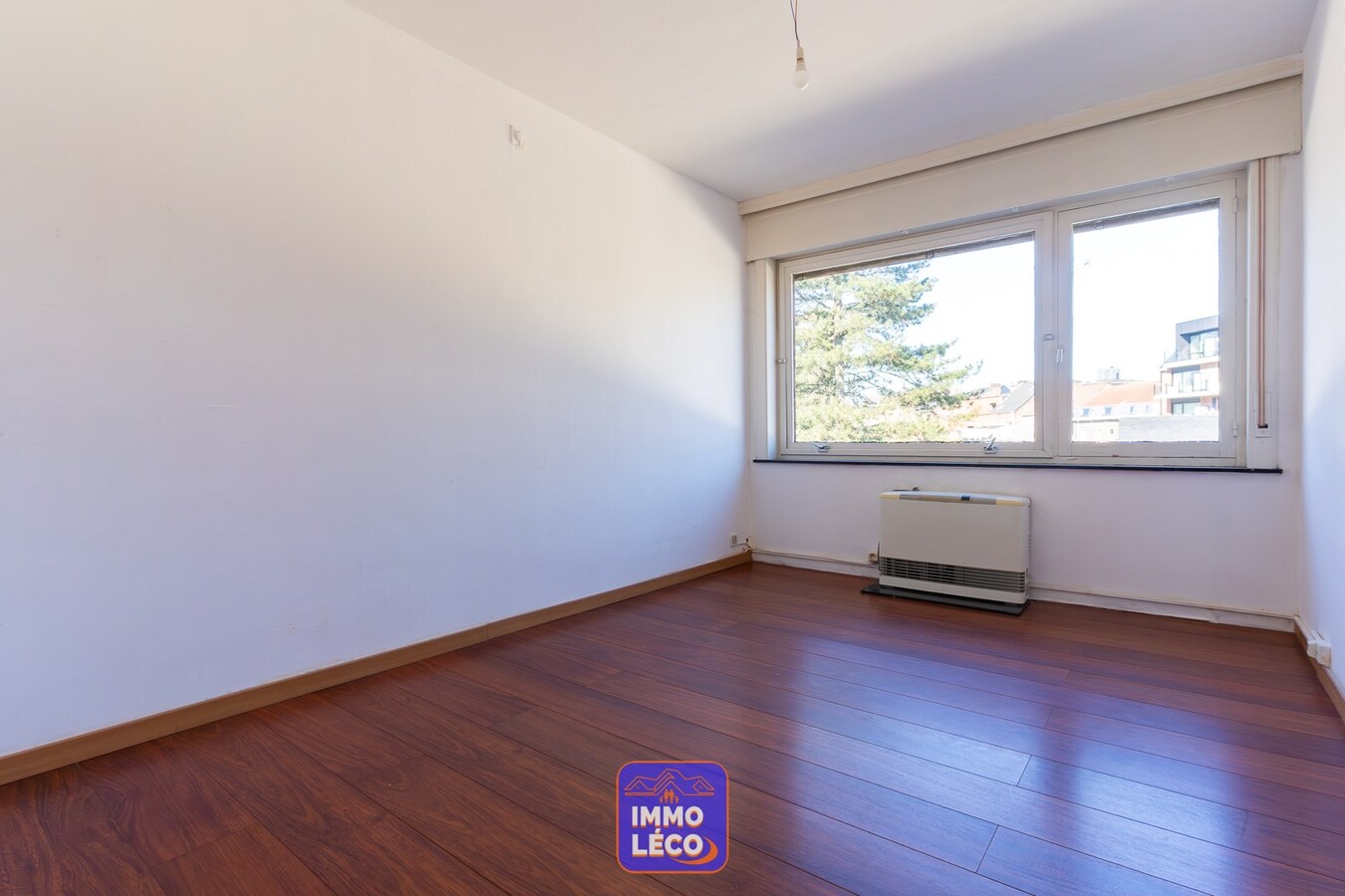 Appartement avec 5 garages, proche de la gare, IDEAL INVESTISSEURS 