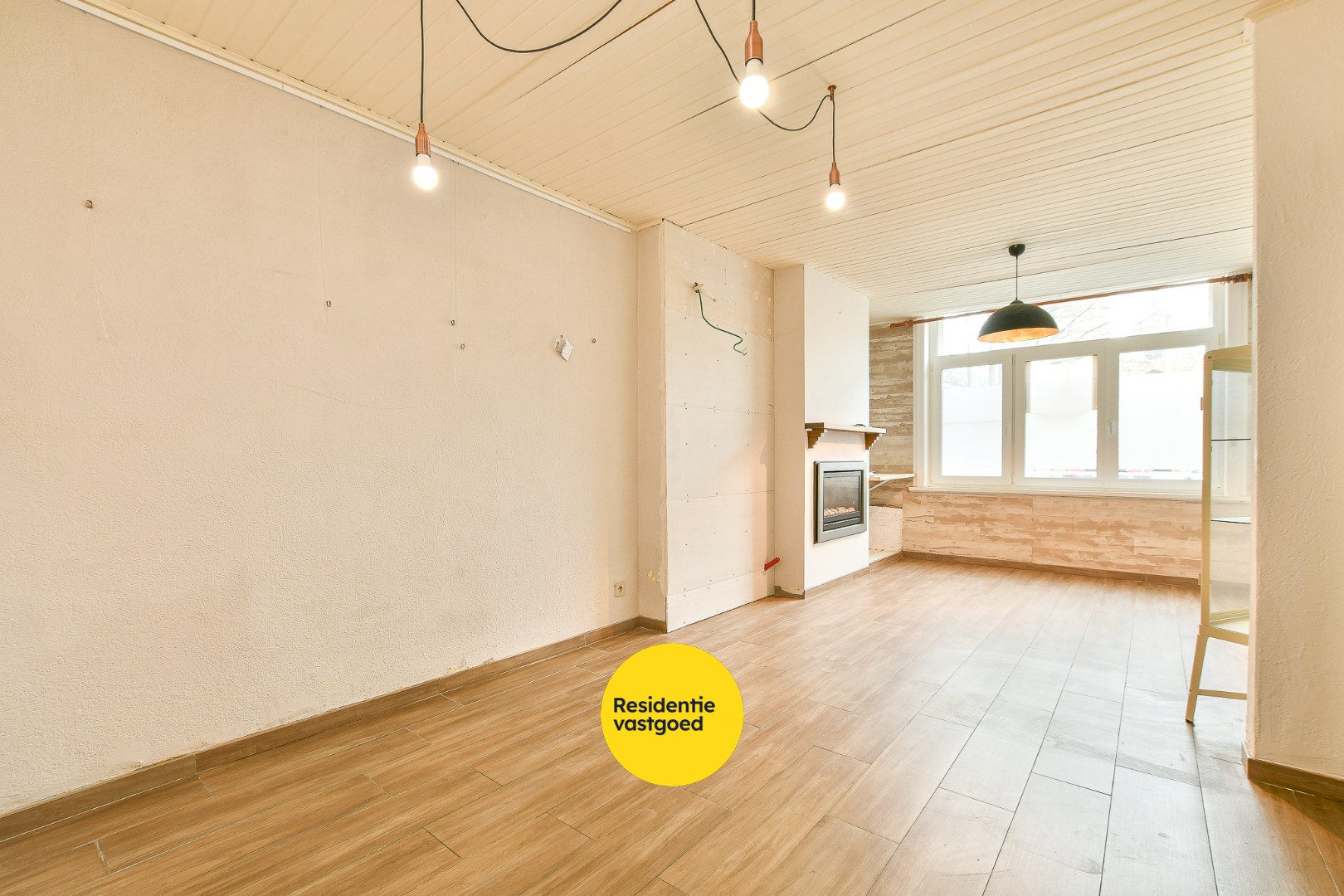 Charmante en verrassend ruime woning met terras in het centrum van Blankenberge! 