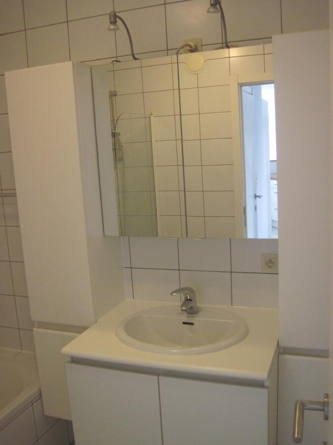 Uitstekend gelegen appartement. Geen vaste kosten ! 