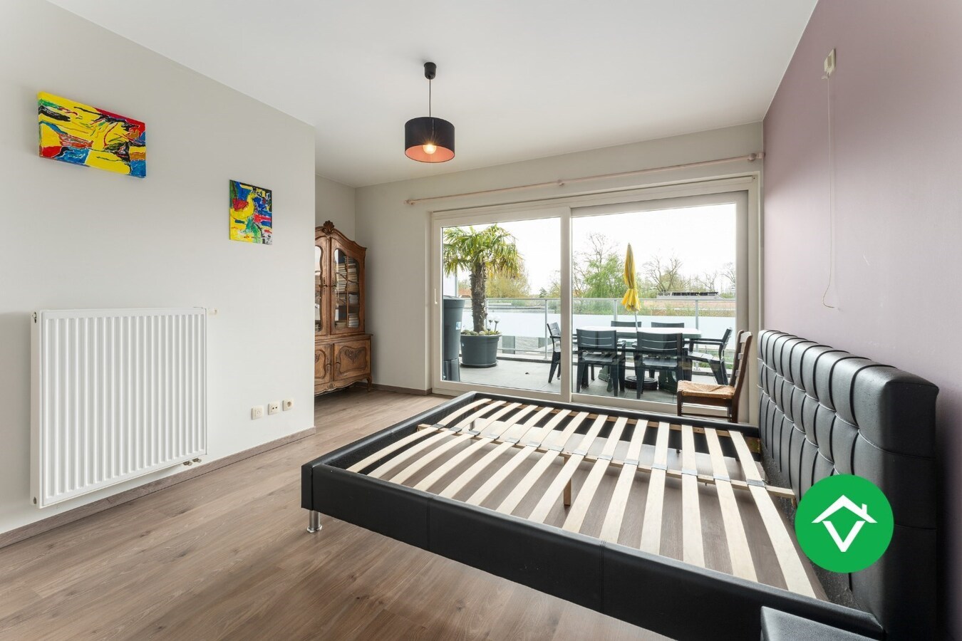 Instapklaar appartement met 2 slaapkamers en grote terrassen te Leke 