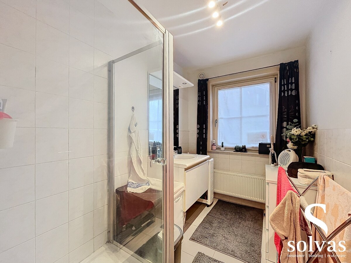 Gelijkvloersappartement met autostaanplaats 