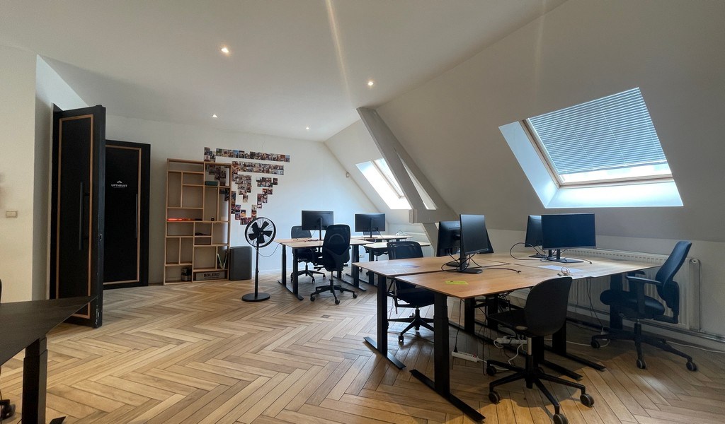 Kantoren te huur in brouwershuis nabij het Zuid in Antwerpen