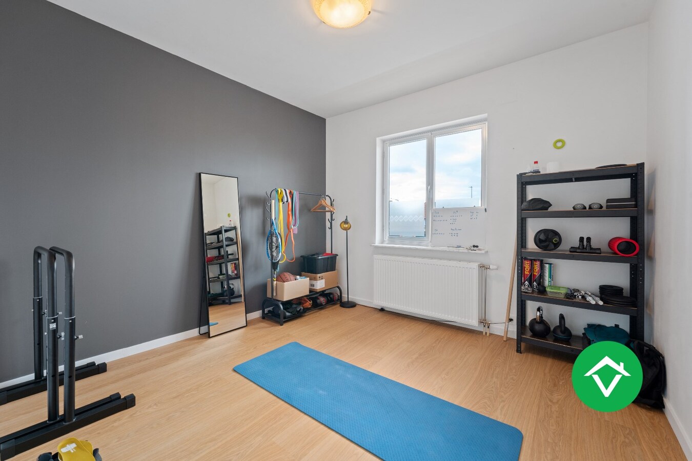 Instapklaar appartement op topligging in Bredene – volledig gerenoveerd en energiezuinig (label B) 