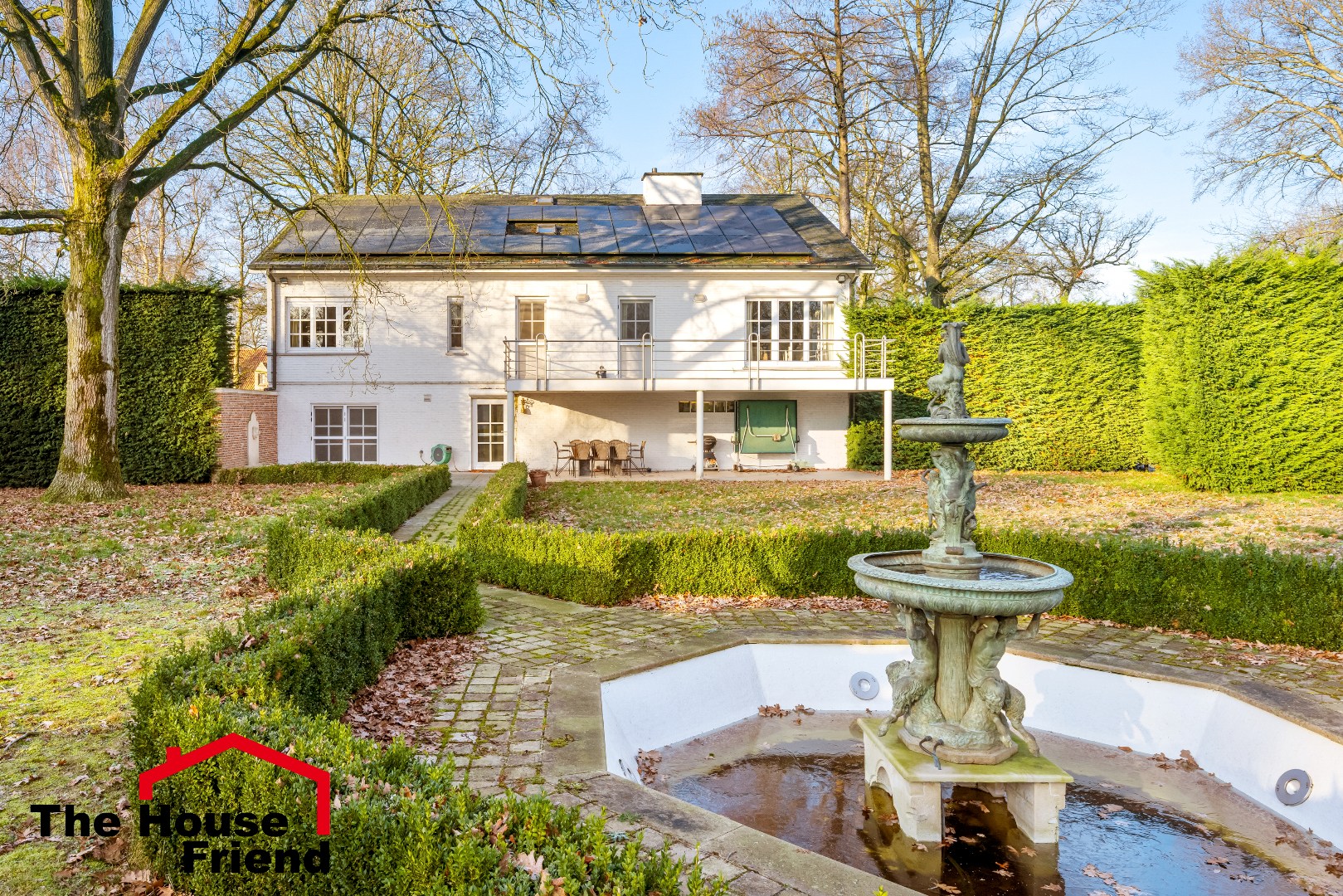 Klassevolle villa met ridderzaal 