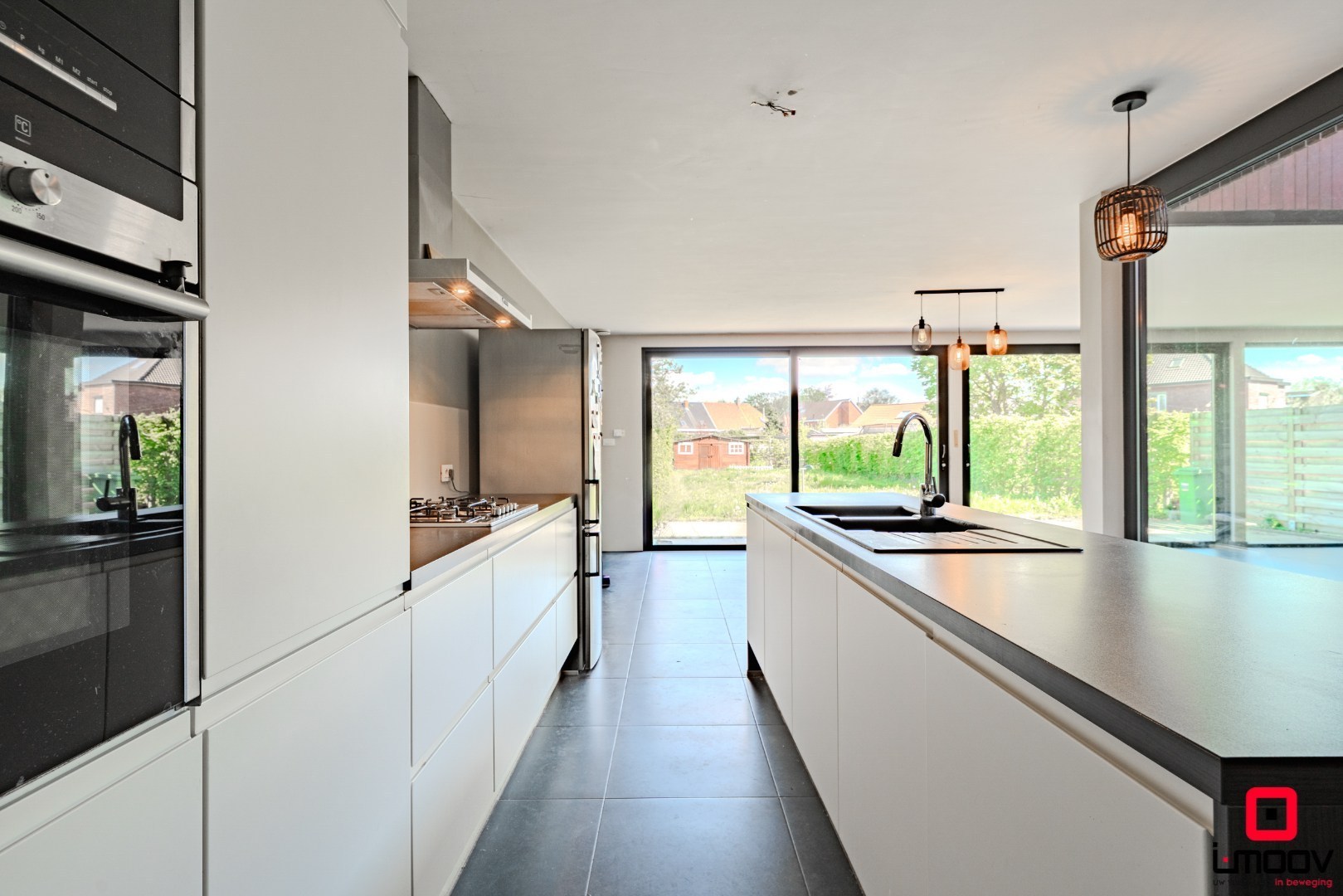 Modern appartement met uitzonderlijk grote tuin en kwalitatieve afwerking te Oostakker 