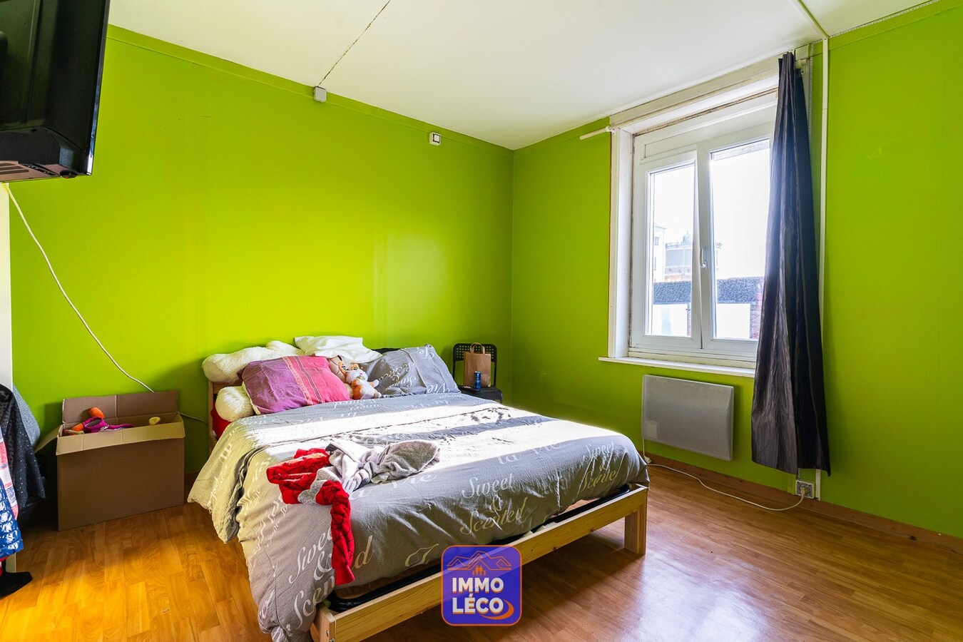 Immeuble comprenant 2 maisons avec jardins privatifs et 5 garages, IDEAL INVESTISSEURS ! 