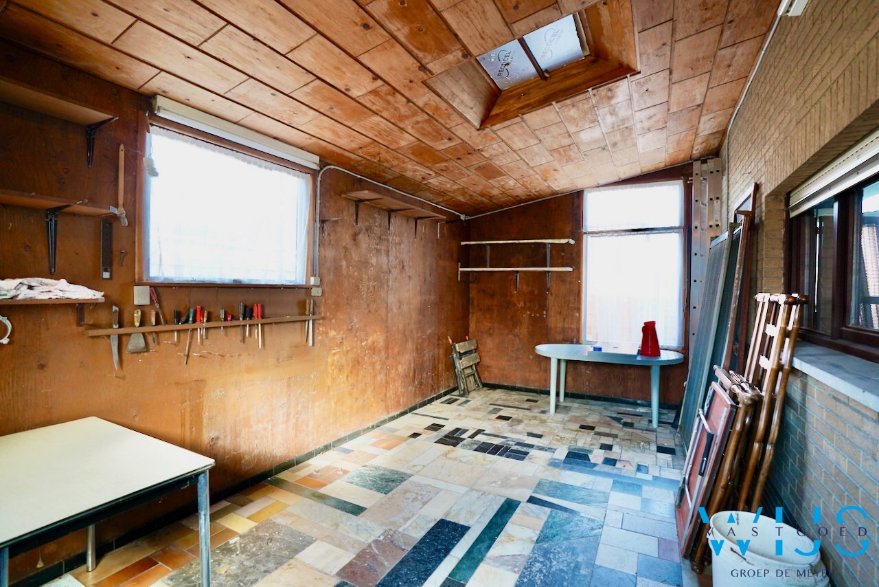 Ruime bungalow op een ideale locatie te Ertvelde ! 