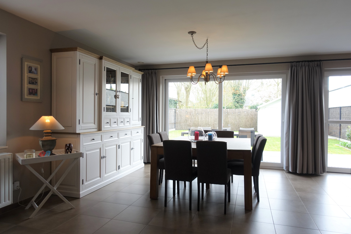 Prachtige halfopen woning in rustige woonwijk 