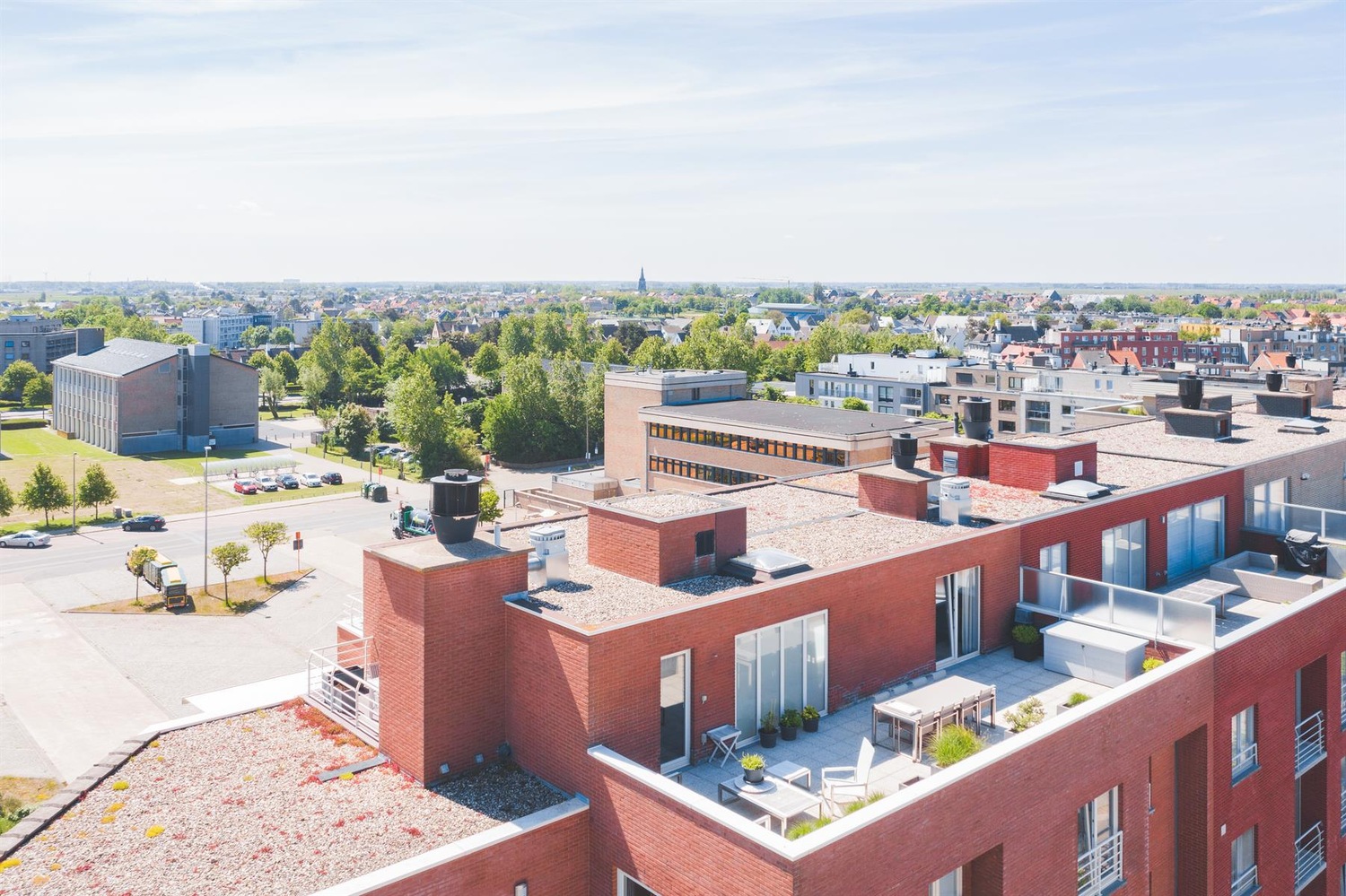 Dakappartement te koop. 