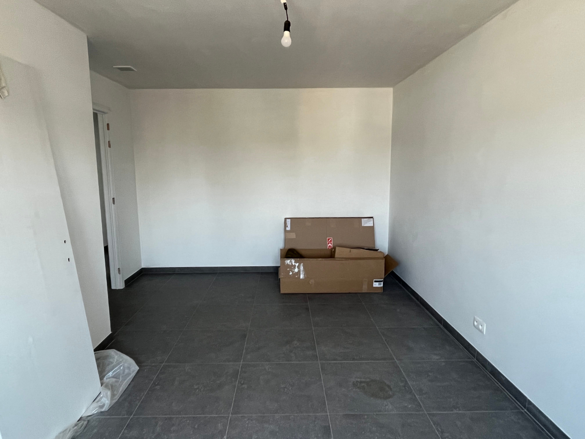 Moderne, hoogwaardige half open bebouwing te Eke ! 