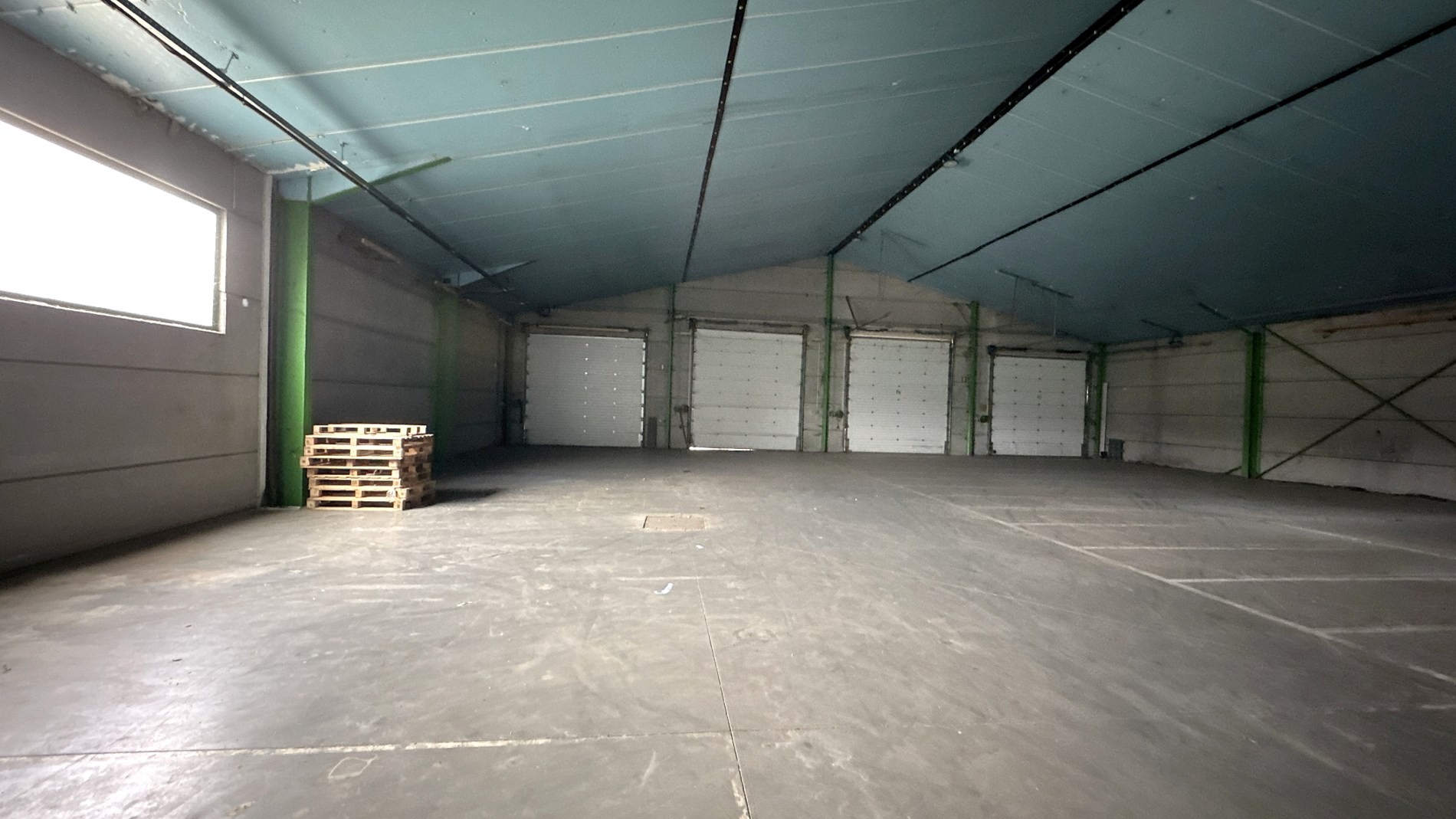 Bedrijfspand te huur aan Groothandelsmarkt Antwerpen