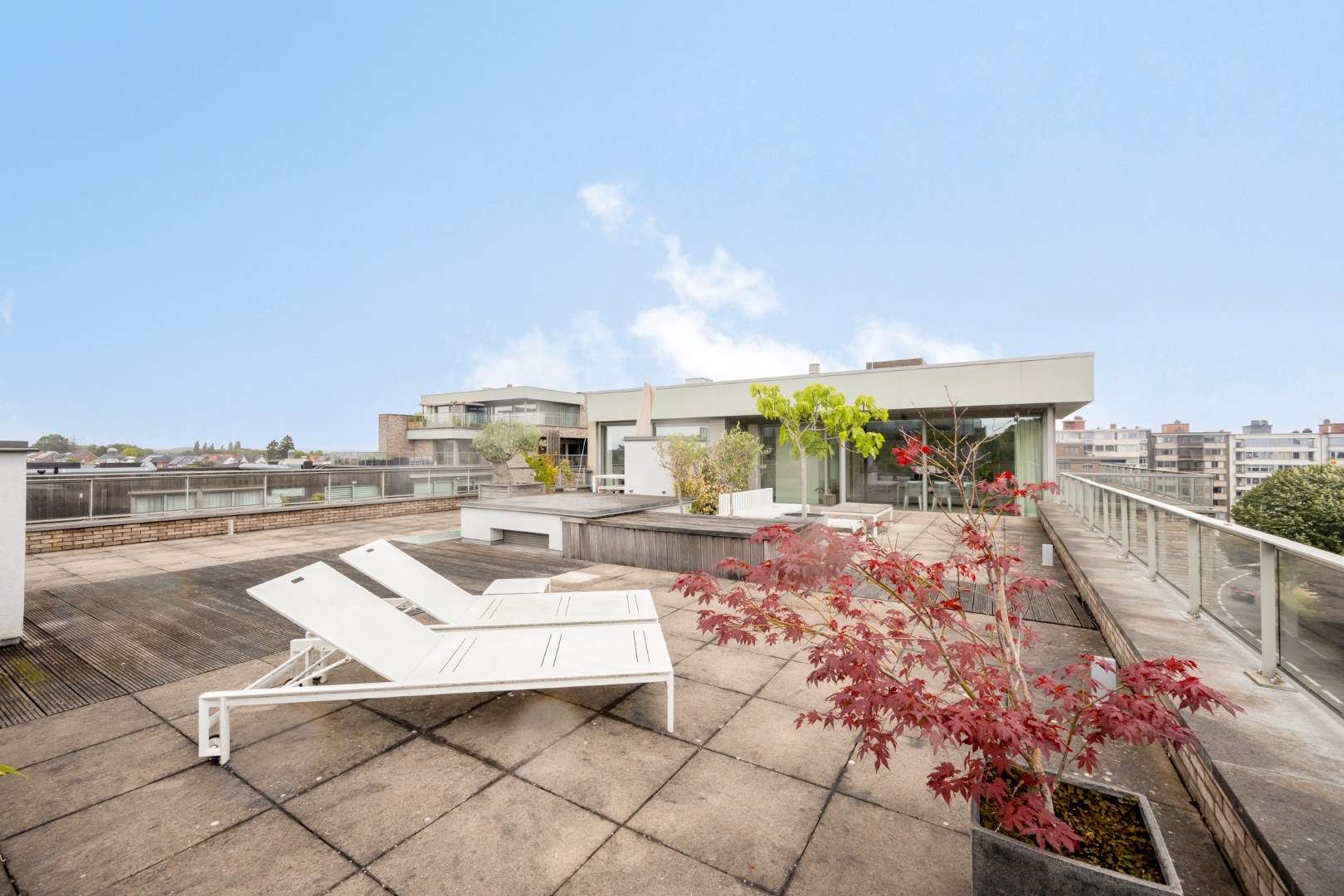 Unieke penthouse met mega-terras en schitterend zicht op de Wallen en de Basiliek van Tongeren 