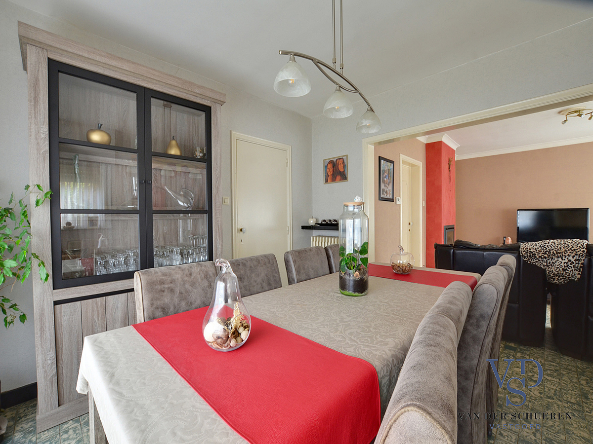 Degelijke, Half open Bebouwing. 