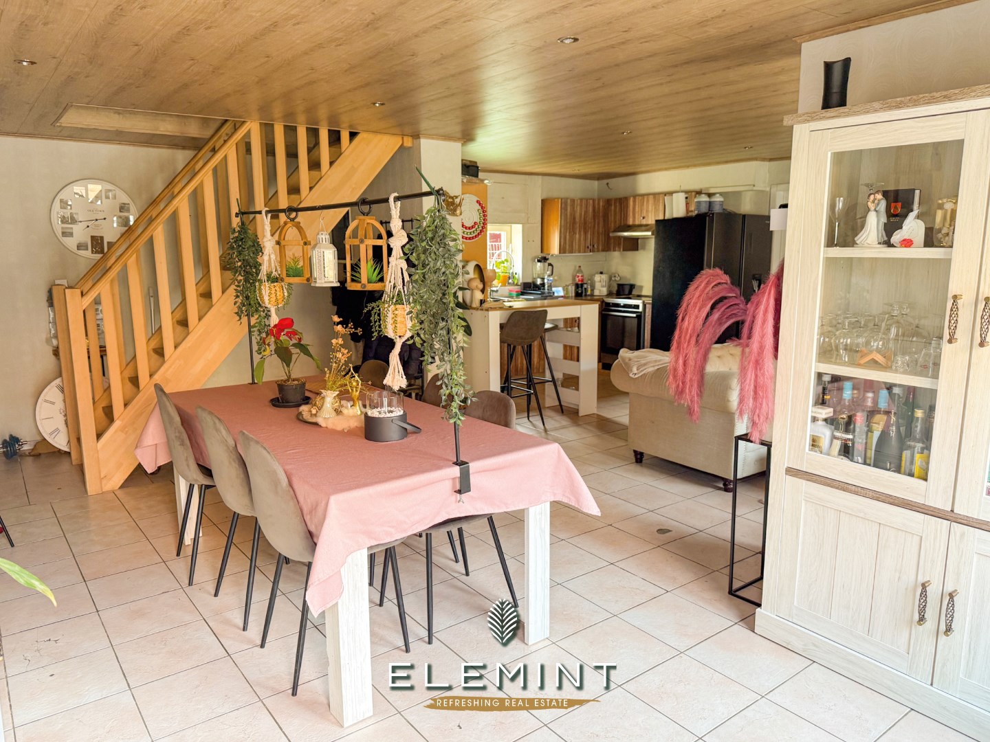 Heel rustig gelegen gezellige woning te Hillegem 