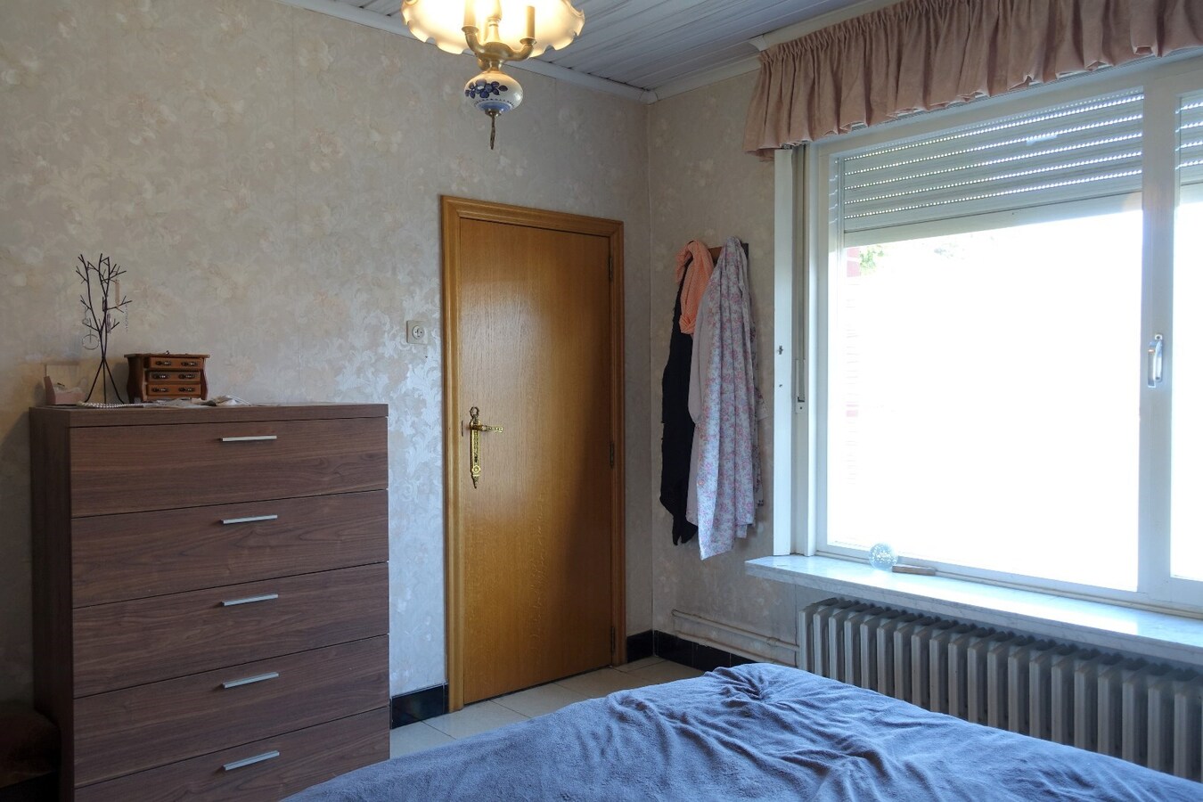 Uitzonderlijk gelegen woning met grote tuin 