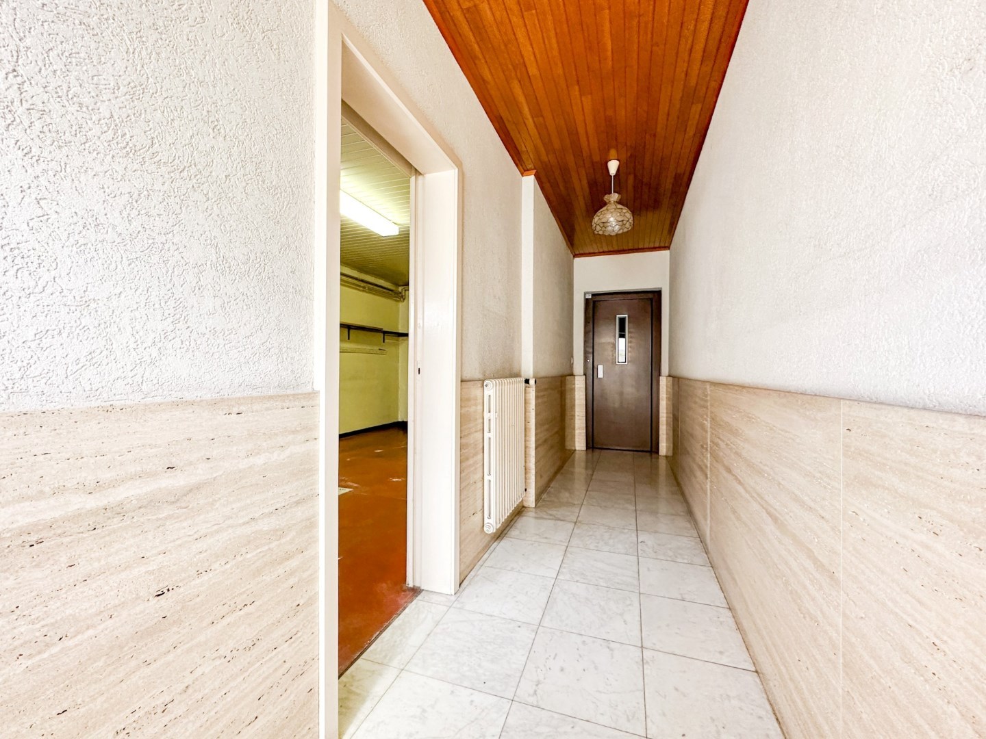 Stadswoning met potentieel, private garage, terras en tuin, mét lift, Torhout 