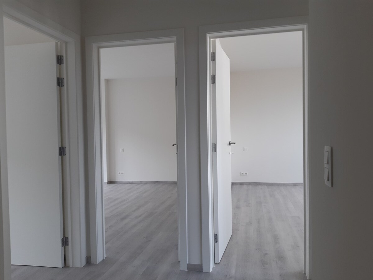 Exceptioneel wonen met zicht op de Gaverse Markt. 