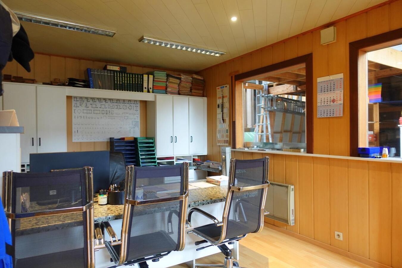 Uitzonderlijke woonst met werkplaats 