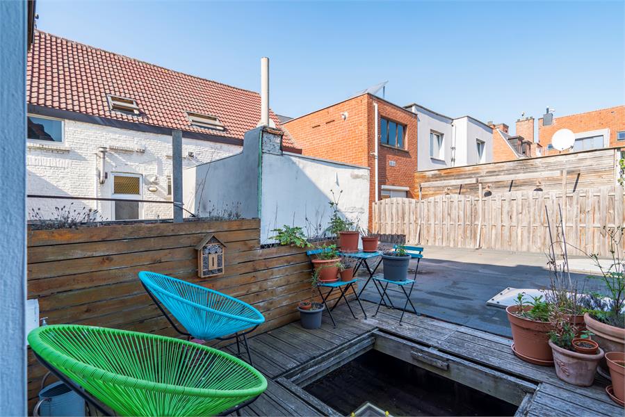 Instapklare gerenoveerde rijwoning 